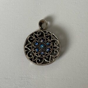 Elegant Silver and Blue Pendant Locket